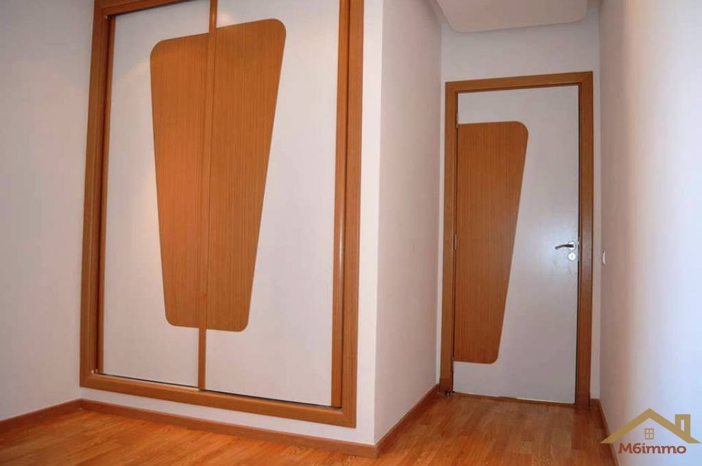 1 (11)