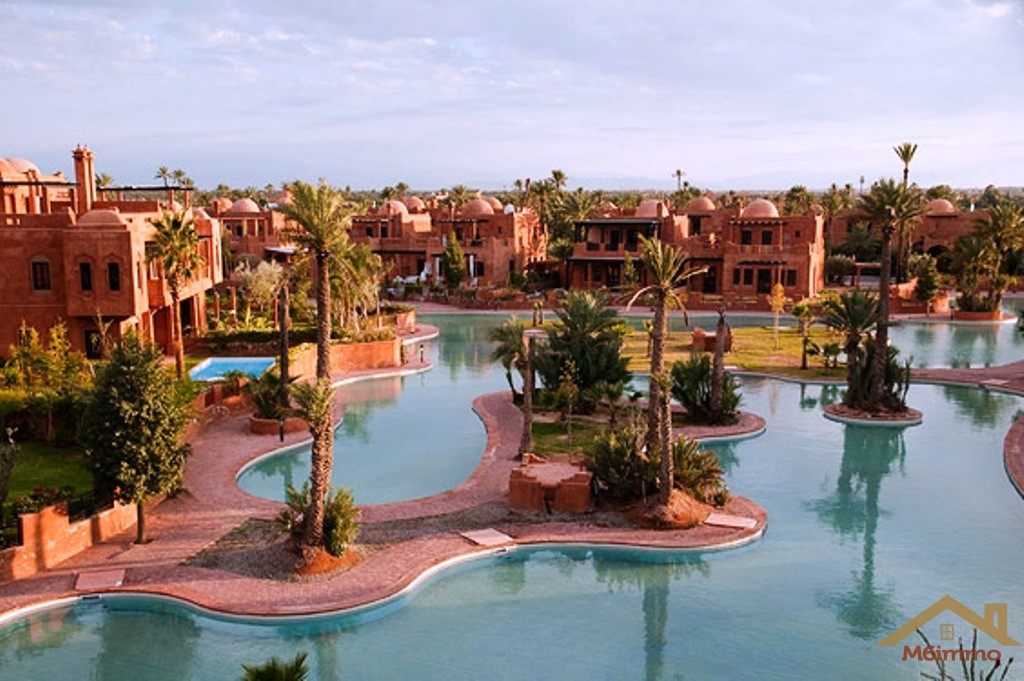 Villa avec piscine à la palmeraie